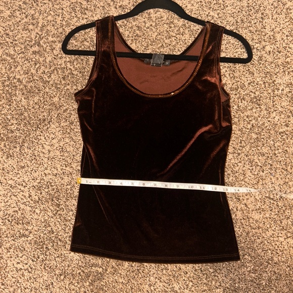 Tank - Picture 4 of 5